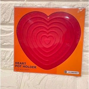 Le Creuset Heart Trivet/ Pot Holder